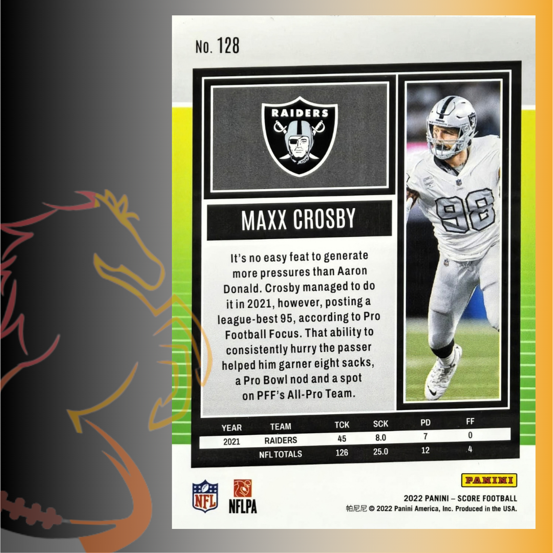 2022 Panini Score Maxx Crosby Gold Parallel / 225 - Imagen 2